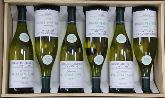 Twelve bottles of William Fevre Chablis Grand Cru Les Clos, 2005,